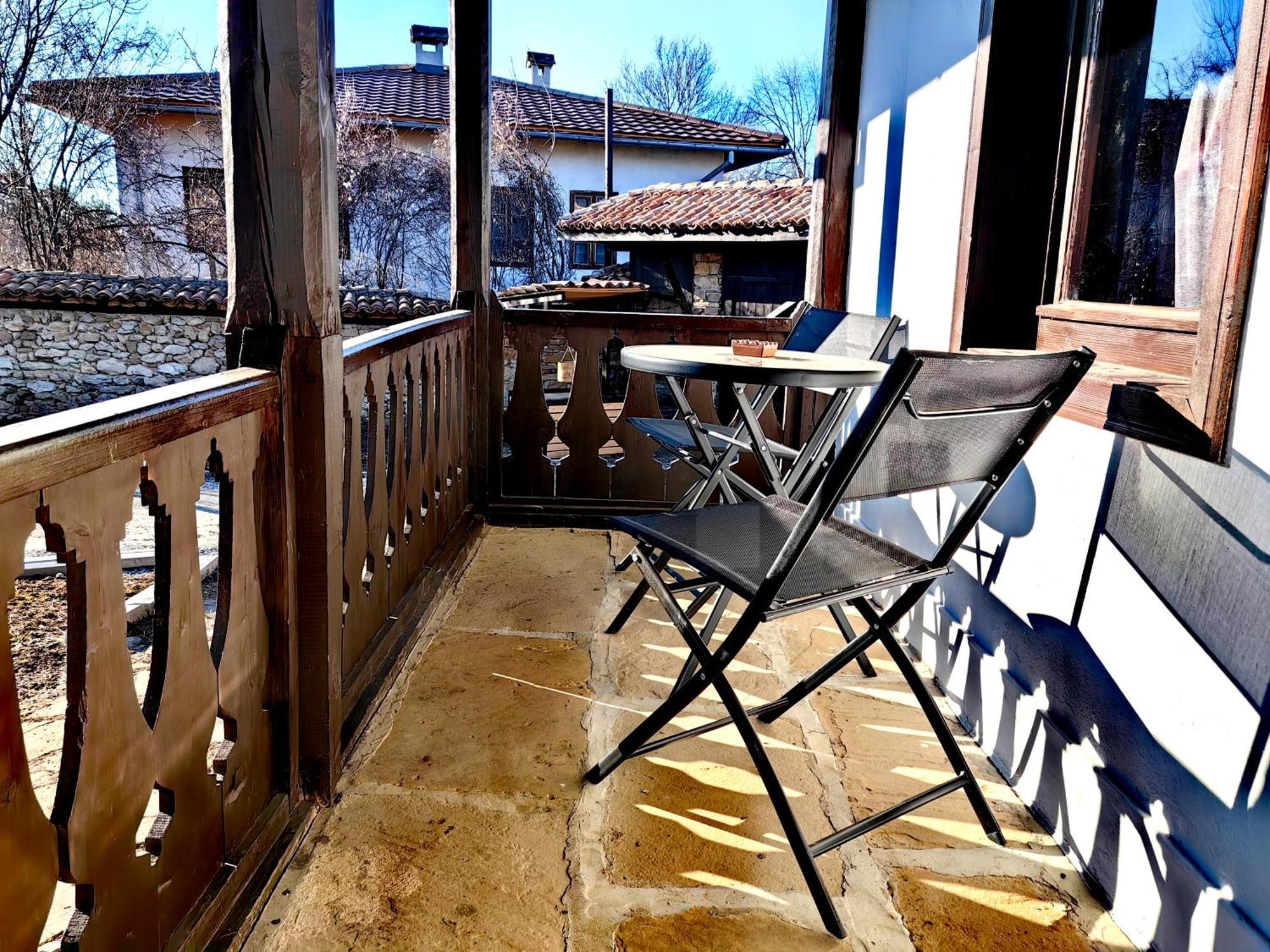 Complex Arbanashki Style-Panoramic View With Summer And Winter Terrace, Jacuzzi, Sauna, Children'S And Adult Area With Cinema Summer Arbanasi Eksteriør billede