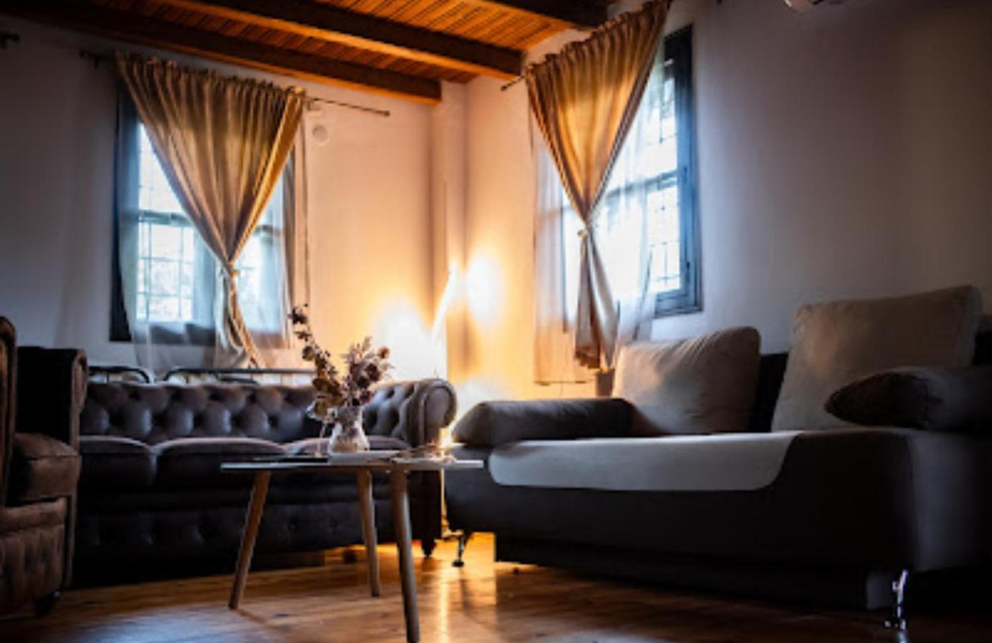 Complex Arbanashki Style-Panoramic View With Summer And Winter Terrace, Jacuzzi, Sauna, Children'S And Adult Area With Cinema Summer Arbanasi Eksteriør billede