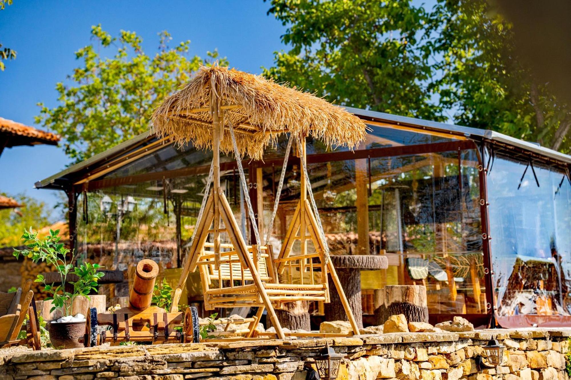 Complex Arbanashki Style-Panoramic View With Summer And Winter Terrace, Jacuzzi, Sauna, Children'S And Adult Area With Cinema Summer Arbanasi Eksteriør billede
