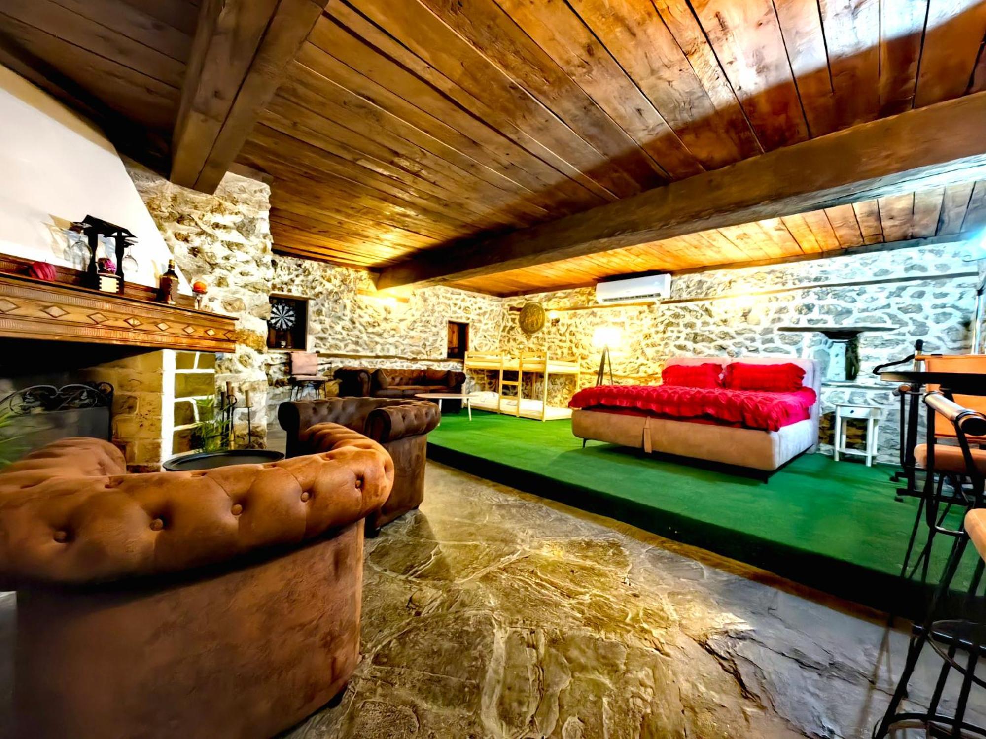 Complex Arbanashki Style-Panoramic View With Summer And Winter Terrace, Jacuzzi, Sauna, Children'S And Adult Area With Cinema Summer Arbanasi Eksteriør billede