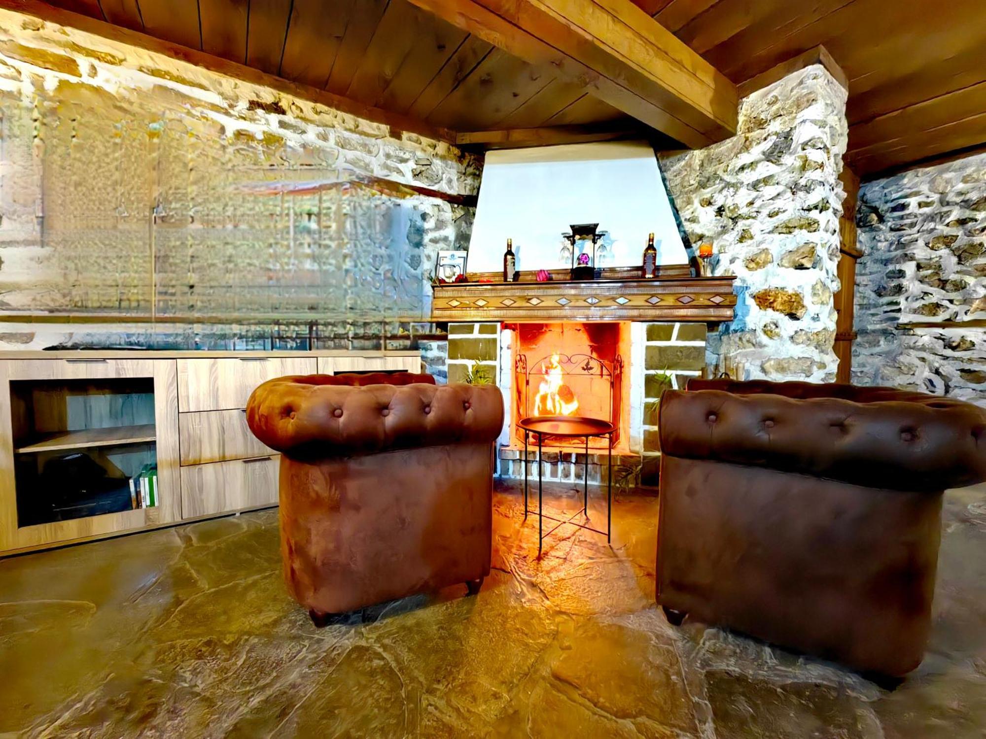 Complex Arbanashki Style-Panoramic View With Summer And Winter Terrace, Jacuzzi, Sauna, Children'S And Adult Area With Cinema Summer Arbanasi Eksteriør billede